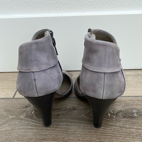 Grey / gray Miss Sixty cut out ankle booties with peep toe and triangle heels - Picture 2 of 7
